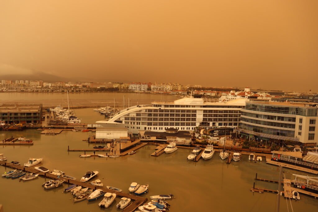 Zero edits... this was a Saharan Dust storm we had in 2022. There's never a dull moment in Gibraltar!