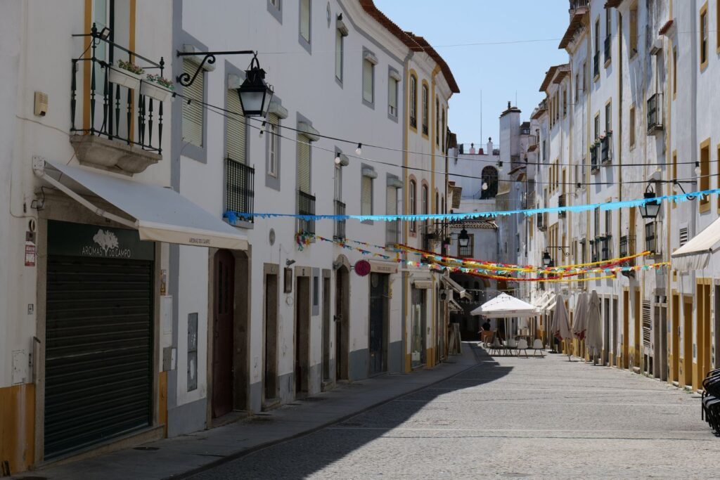 Exploring the charming, whitewashed streets of Evora!