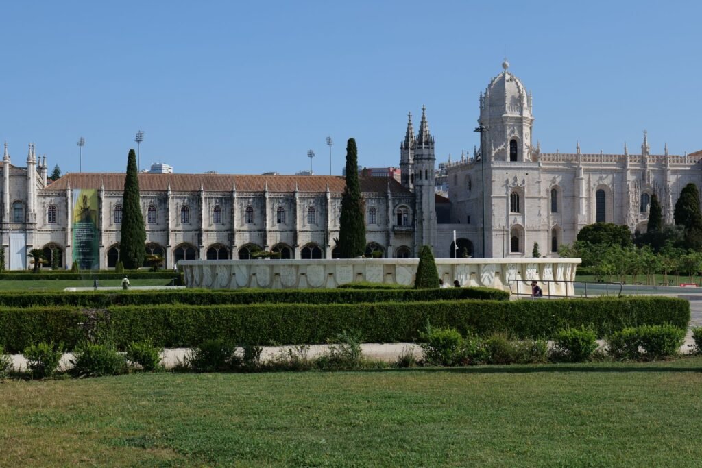 The truly stunning external façade of the Jerónimos Monastery