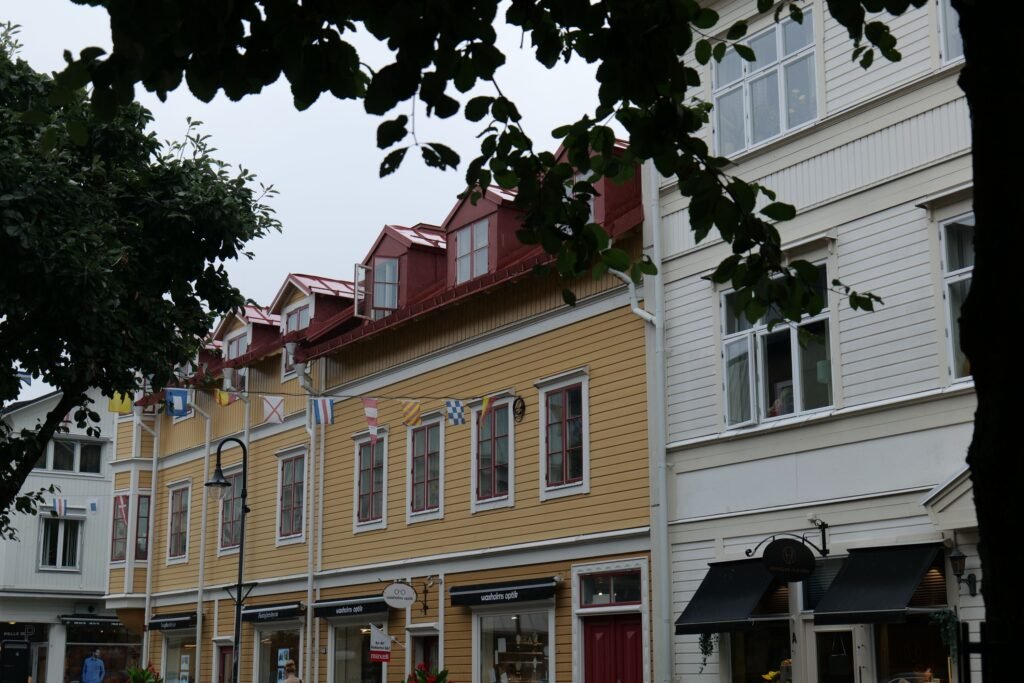 Browsing along Vaxholm's equally picturesque high street!