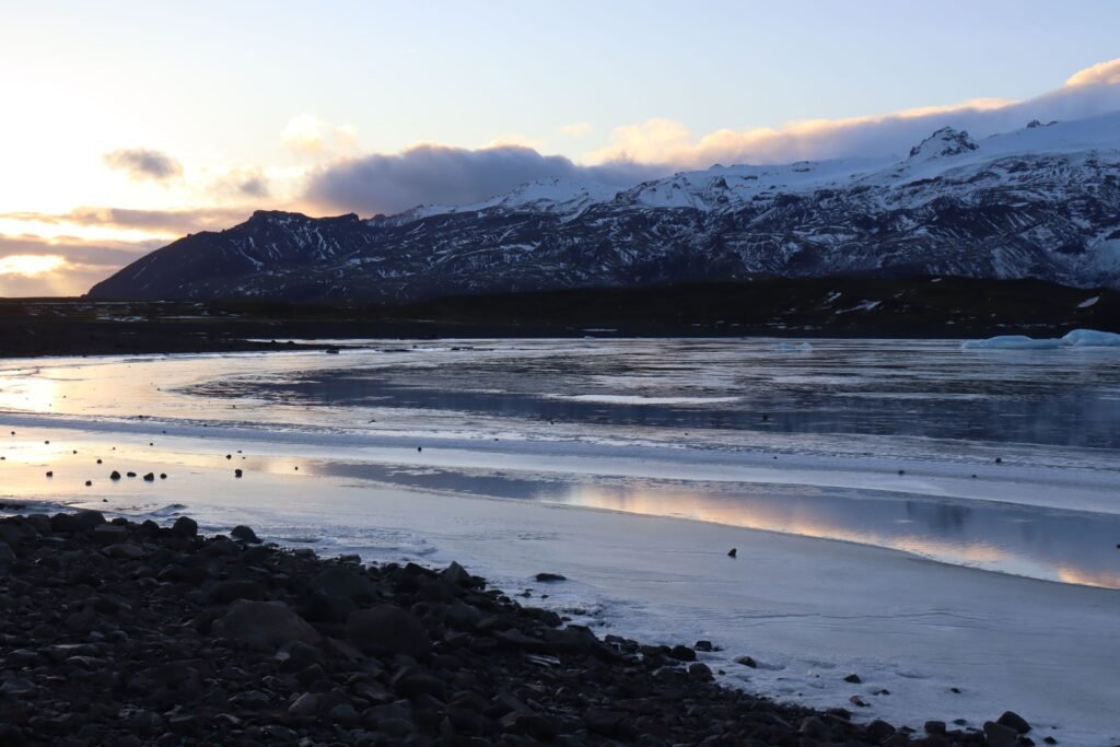 The start of a sunset at Jökulsárlón Glacier Lagoon!