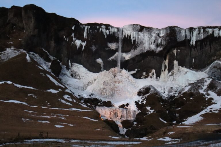 19 Prettiest Places in Iceland Every Traveller Must See