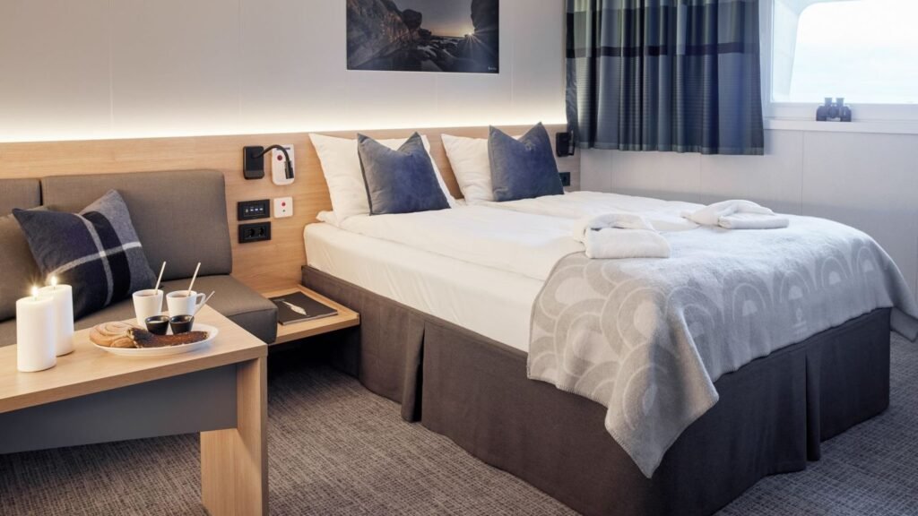 A Seaview Accessible Cabin. Photo © Havila