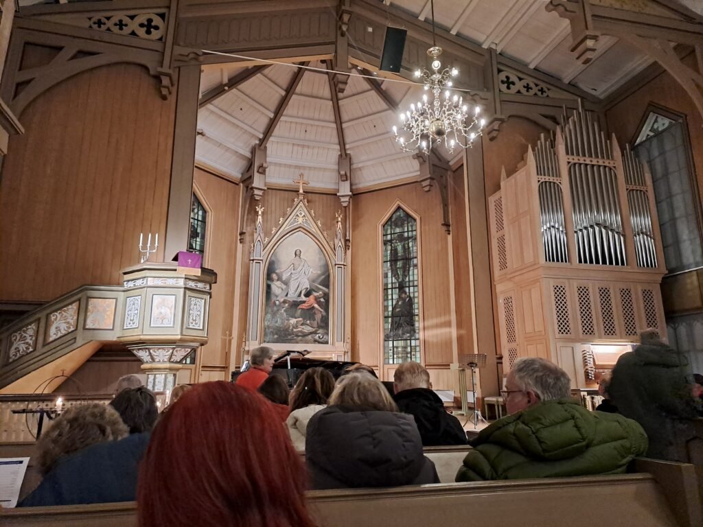 The Midnight Concert in Tromsø Cathedral is an unmissable excursion!