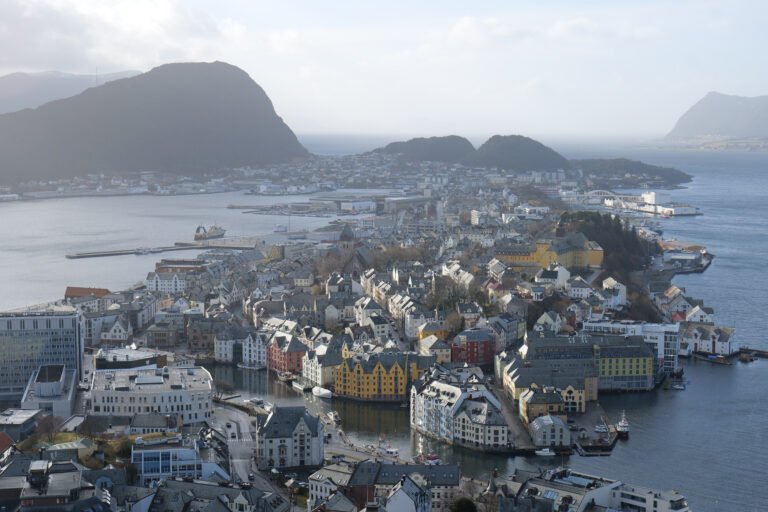 9 BEST Things To Do in Ålesund in One Day: Havila Port Guide