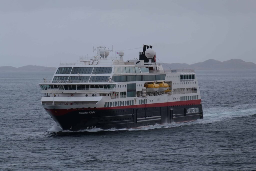 Passing Hurtigruten Midnatsol heading Southbound!