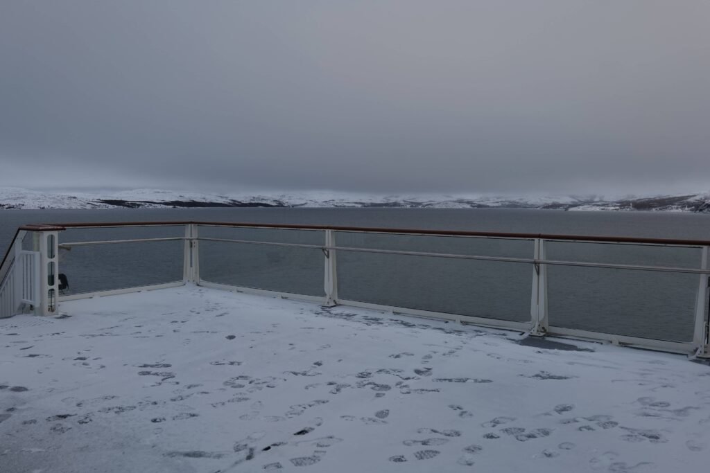 Up on deck on Havila or Hurtigruten is very sociable and low-pressure!