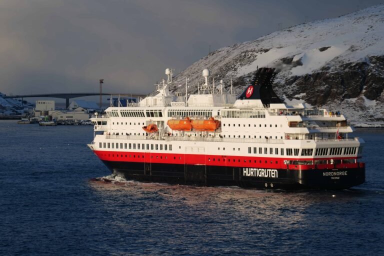 Northbound vs Southbound Norway Coastal Express: Compared