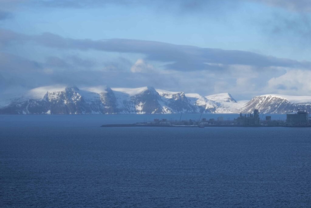 Spectacular mountain scenery on a hazy day in Hammerfest!