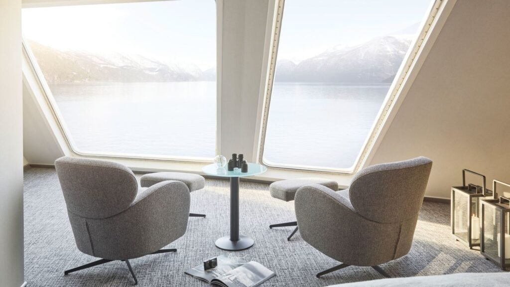 The Panoramic Corner Mini Suite. Photo © Havila