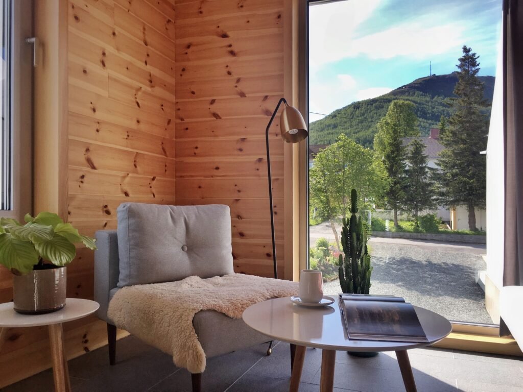 Beautiful, modern interiors at Tromsø City Apartments! (Photo: Expedia)