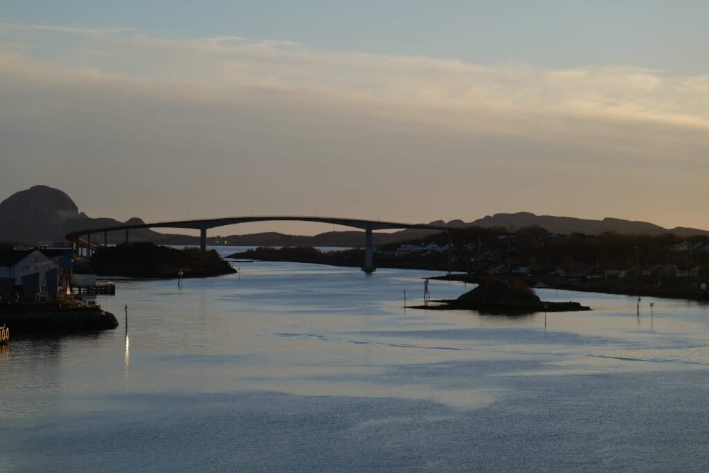 Sailing away from Brønnøysund at sunset!
