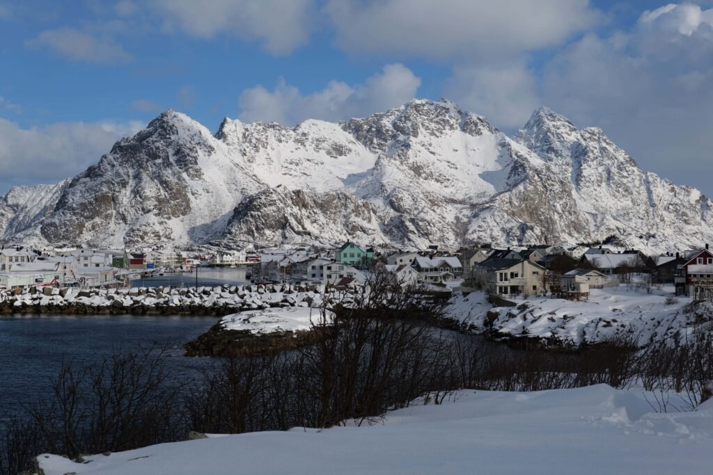 The underrated viewpoint near the football pitch in Henningsvaer!