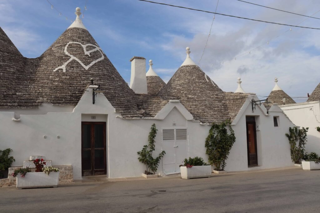 A whole row of Trulli cottages in Alberobello!
