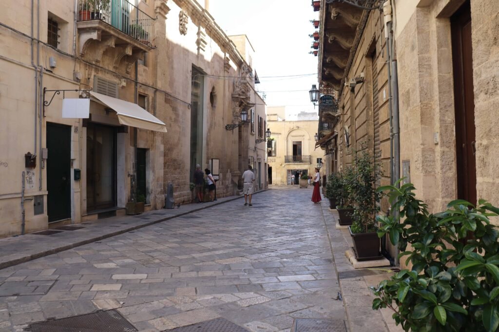 Lecce's beautiful old stone streets