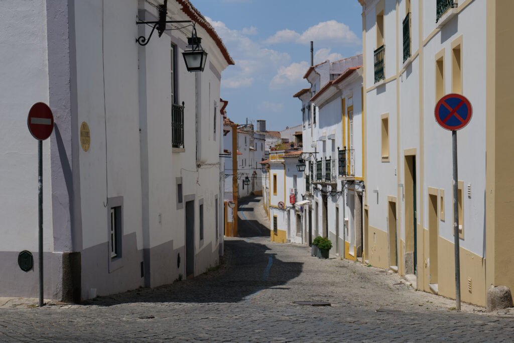 The most beautiful whitewashed streets!