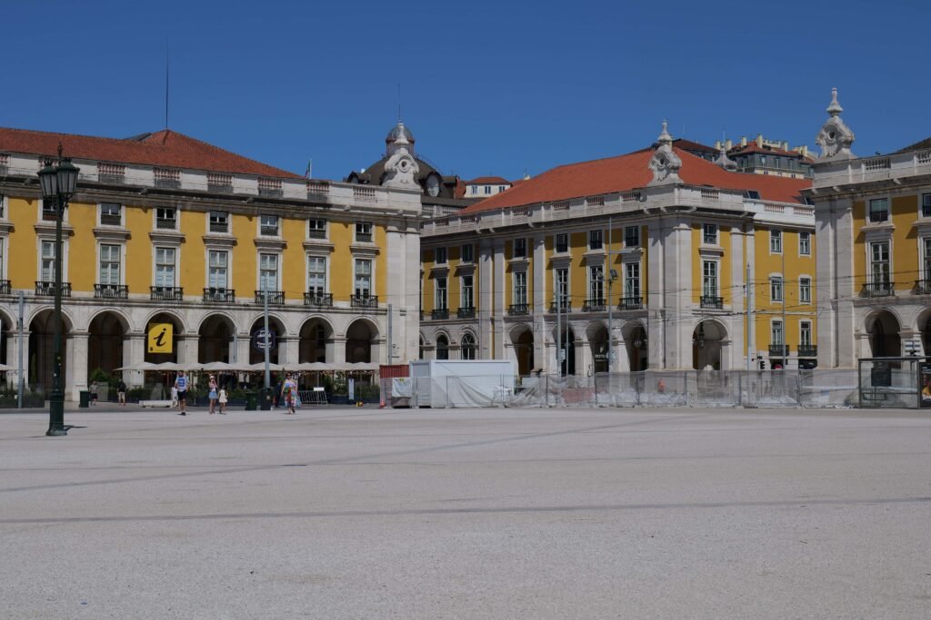Lisbon's beautiful, famous yellow buildings!