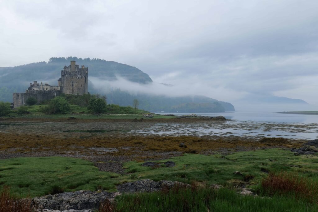 You can visit castles like Eilean Donan without a car, on guided tours from Inverness!
