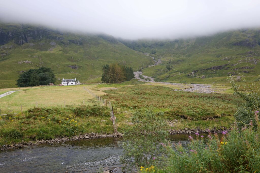 The scenery surrounding Loch Achtriochtan is beautiful too!